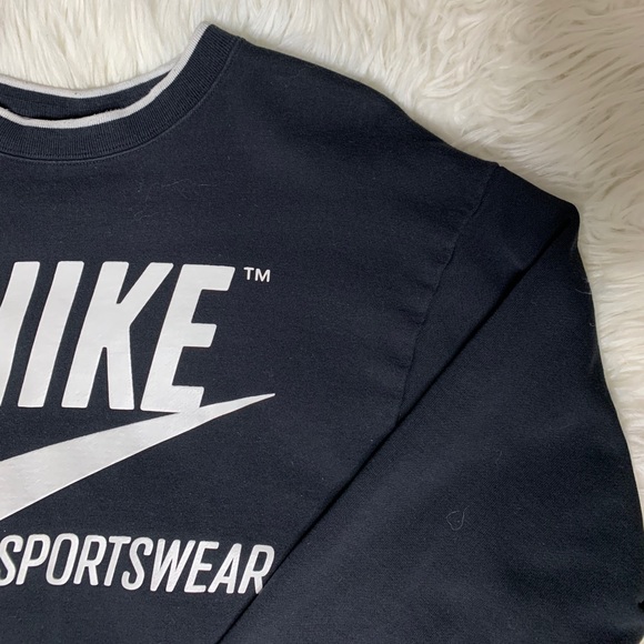 Nike sportswear crew neck sweater - Picture 2 of 3